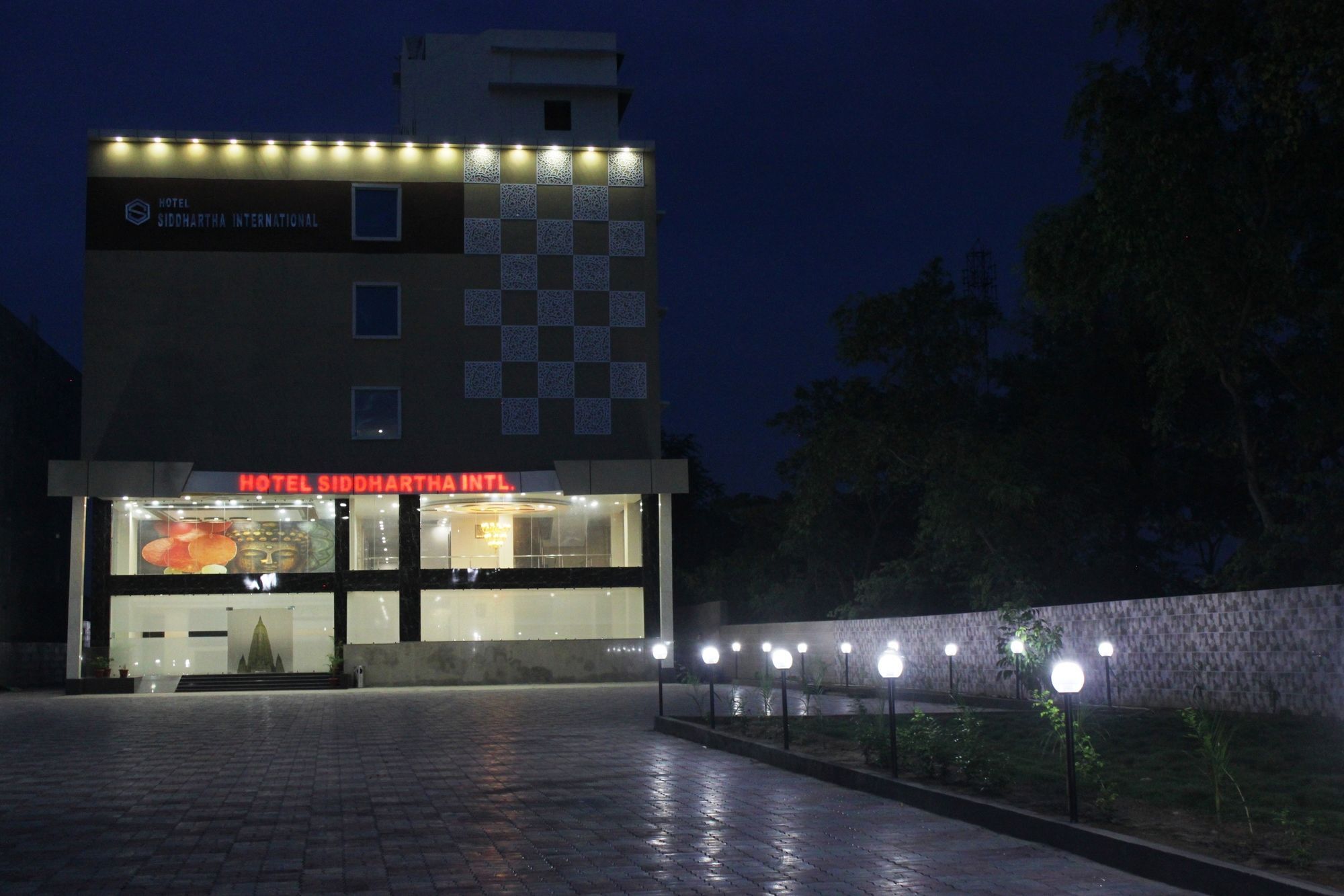 Hotel Siddhartha International Gaya Buitenkant foto